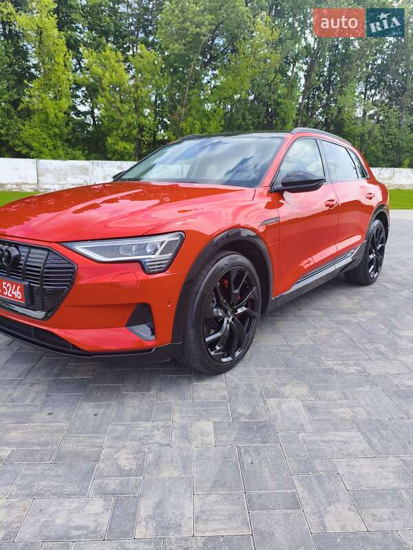 Внедорожник / Кроссовер Audi e-tron 2020 в Луцке