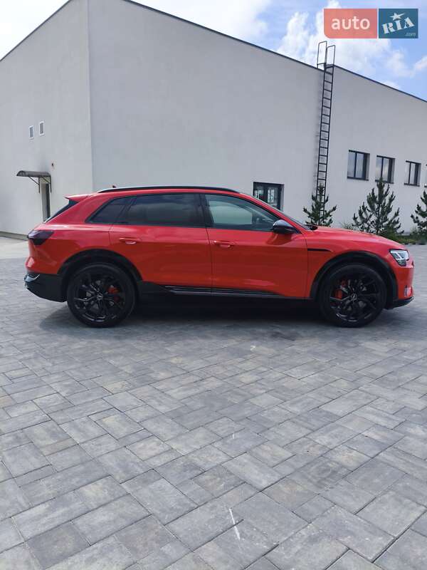 Внедорожник / Кроссовер Audi e-tron 2020 в Луцке