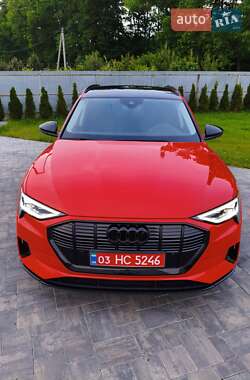 Внедорожник / Кроссовер Audi e-tron 2020 в 