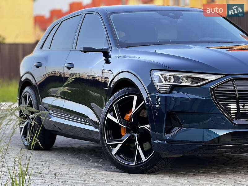 Внедорожник / Кроссовер Audi e-tron 2020 в Львове