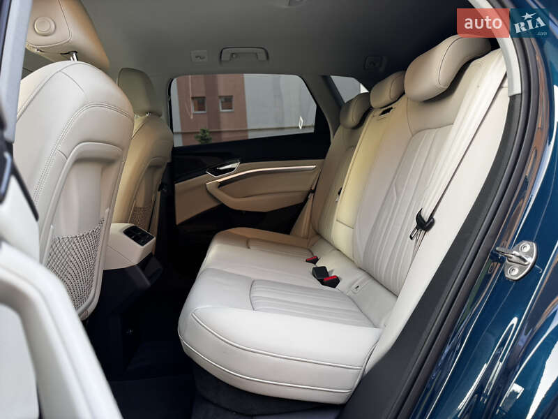 Внедорожник / Кроссовер Audi e-tron 2020 в Львове