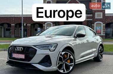 Внедорожник / Кроссовер Audi e-tron 2021 в Киеве
