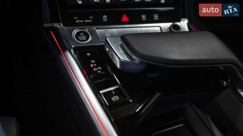 Позашляховик / Кросовер Audi e-tron 2021 в Чернівцях
