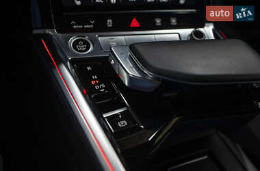 Внедорожник / Кроссовер Audi e-tron 2021 в 