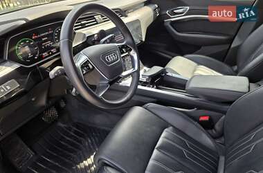 Внедорожник / Кроссовер Audi e-tron 2019 в 