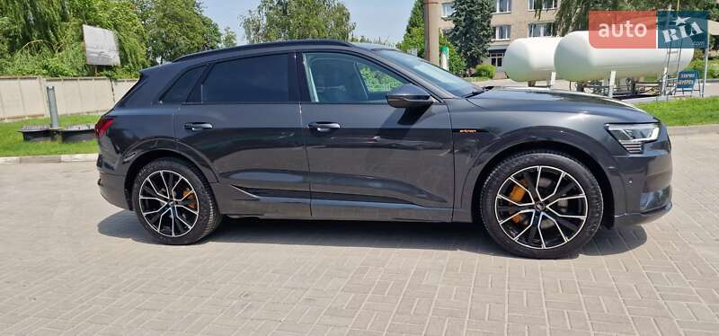 Внедорожник / Кроссовер Audi e-tron 2019 в Тернополе