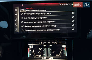 Позашляховик / Кросовер Audi e-tron 2022 в 