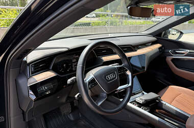 Внедорожник / Кроссовер Audi e-tron 2019 в 