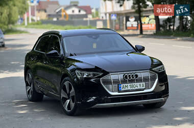 Внедорожник / Кроссовер Audi e-tron 2019 в 