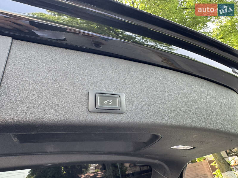 Внедорожник / Кроссовер Audi e-tron 2019 в Звягеле