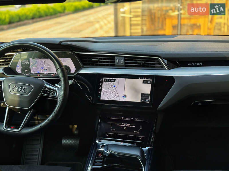 Внедорожник / Кроссовер Audi e-tron 2023 в Мукачево