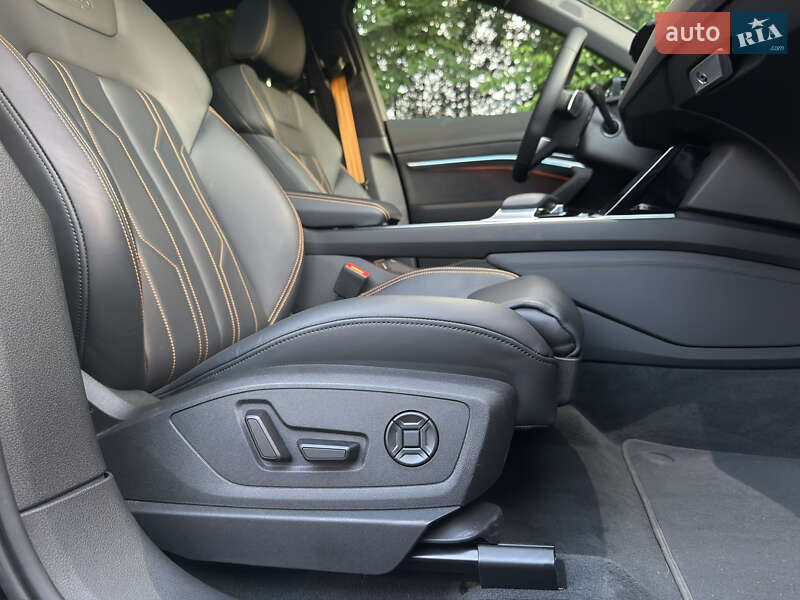 Внедорожник / Кроссовер Audi e-tron 2023 в Львове