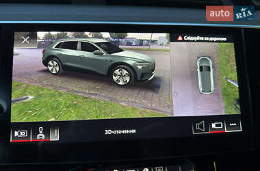Внедорожник / Кроссовер Audi e-tron 2023 в 