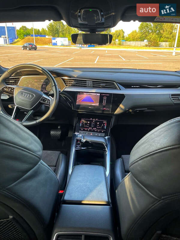 Внедорожник / Кроссовер Audi e-tron 2019 в Киеве