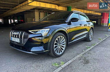 Внедорожник / Кроссовер Audi e-tron 2019 в Киеве