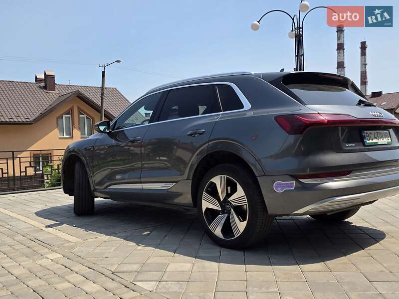 Внедорожник / Кроссовер Audi e-tron 2019 в Ивано-Франковске