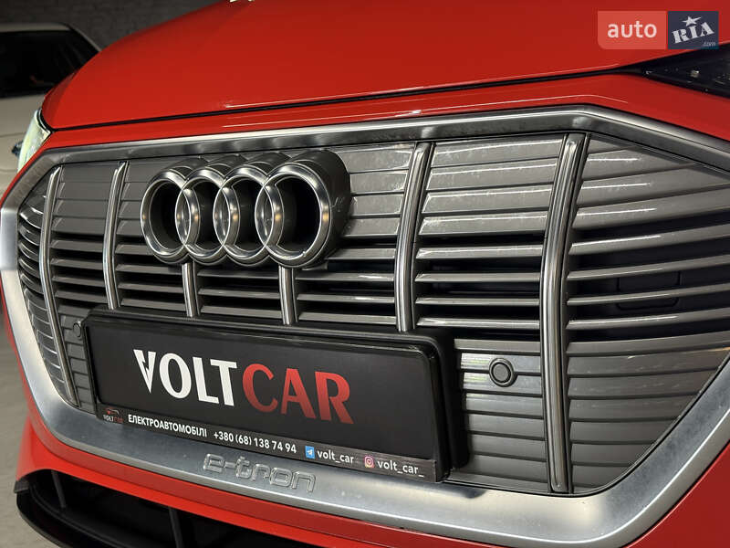 Внедорожник / Кроссовер Audi e-tron 2020 в Владимире