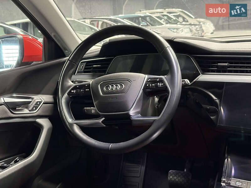 Внедорожник / Кроссовер Audi e-tron 2020 в Владимире