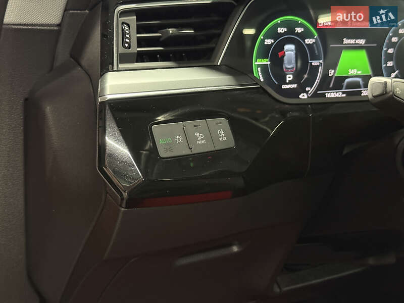 Внедорожник / Кроссовер Audi e-tron 2020 в Владимире