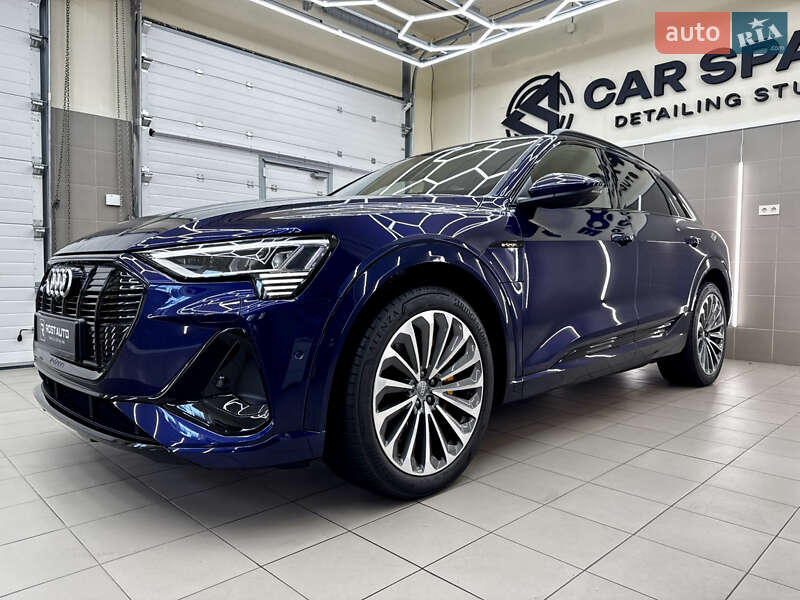 Внедорожник / Кроссовер Audi e-tron 2020 в Киеве