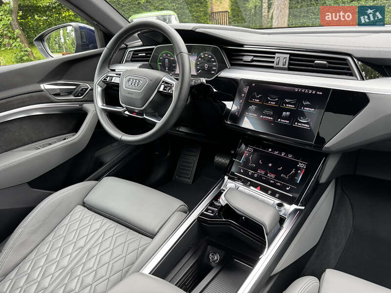 Внедорожник / Кроссовер Audi e-tron 2020 в Киеве