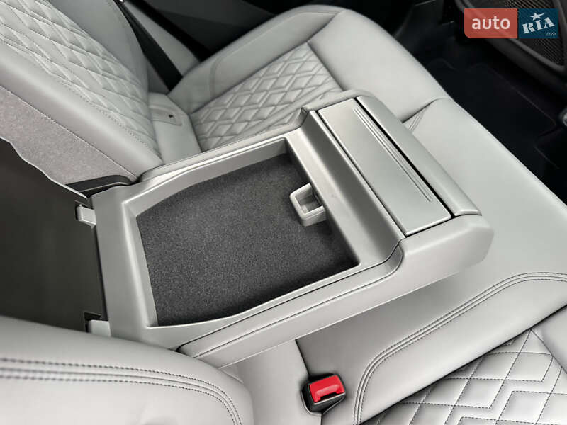 Внедорожник / Кроссовер Audi e-tron 2020 в Киеве