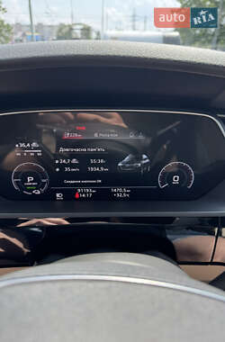 Внедорожник / Кроссовер Audi e-tron 2020 в 