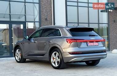 Позашляховик / Кросовер Audi e-tron 2020 в 