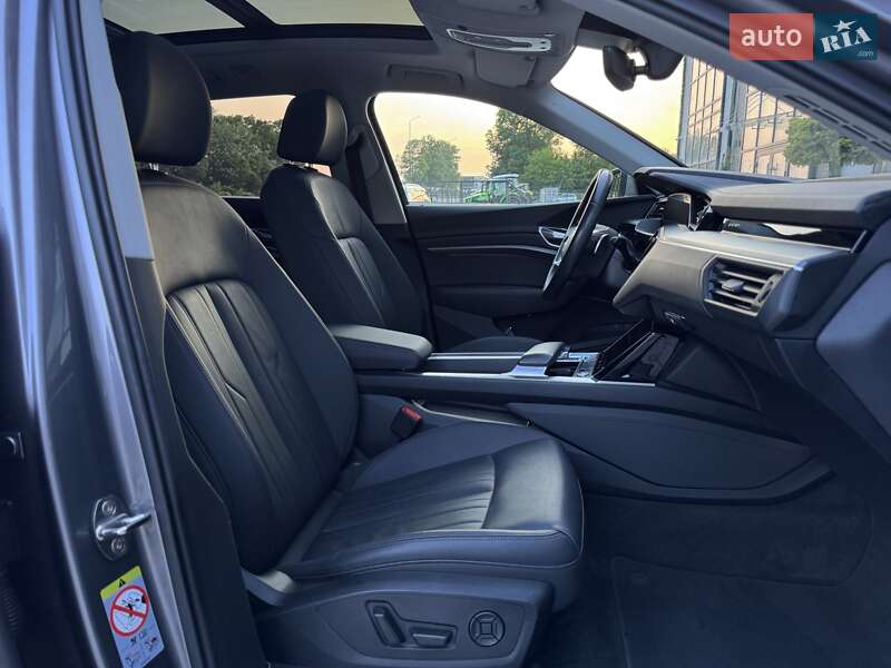 Внедорожник / Кроссовер Audi e-tron 2020 в Тернополе