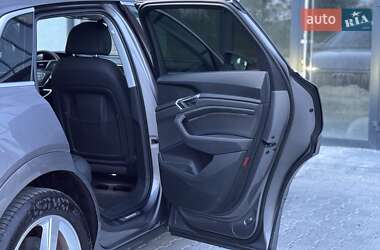 Позашляховик / Кросовер Audi e-tron 2020 в 