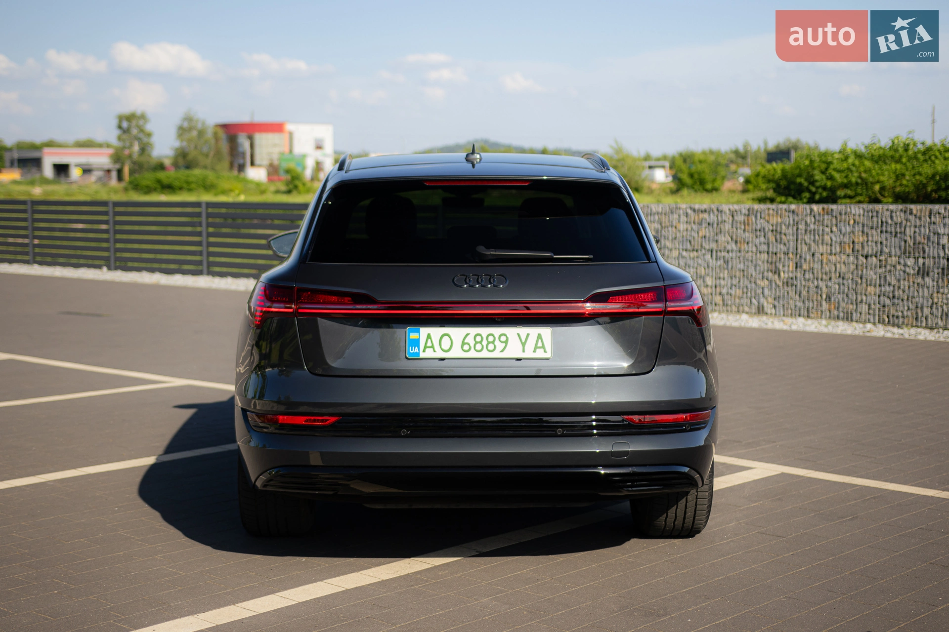 2020 Audi e-tron - мініатюра 13
