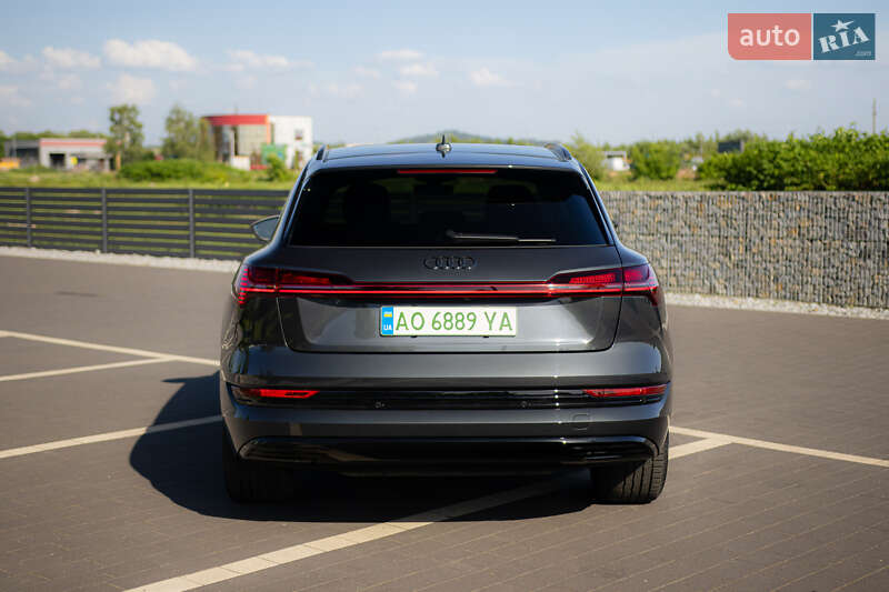 Внедорожник / Кроссовер Audi e-tron 2020 в Ужгороде