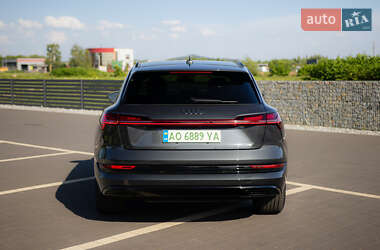 Внедорожник / Кроссовер Audi e-tron 2020 в 