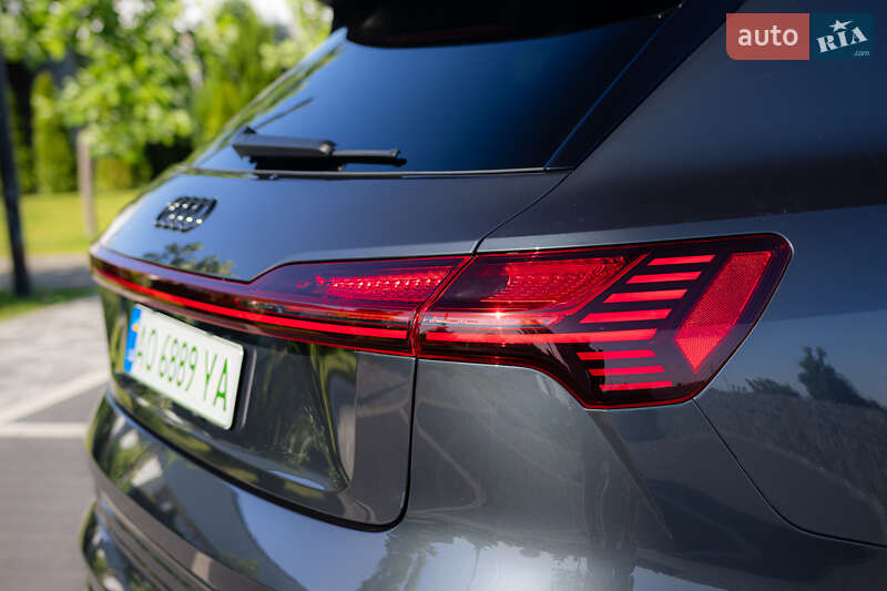 Внедорожник / Кроссовер Audi e-tron 2020 в Ужгороде