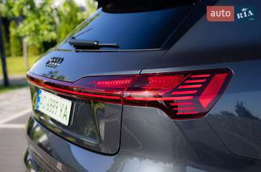 Внедорожник / Кроссовер Audi e-tron 2020 в 