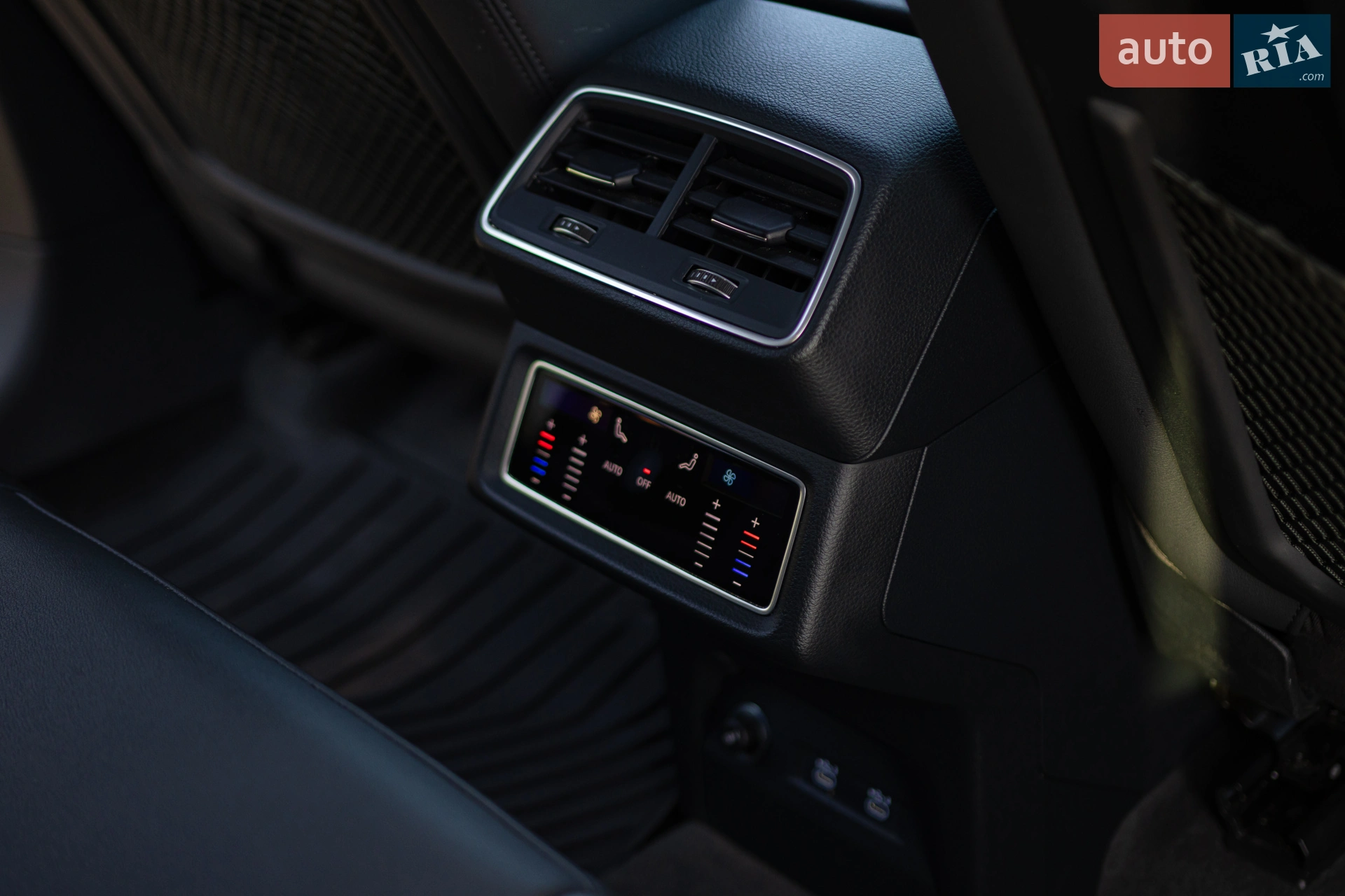2020 Audi e-tron - мініатюра 36