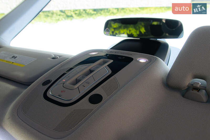 Внедорожник / Кроссовер Audi e-tron 2020 в Ужгороде