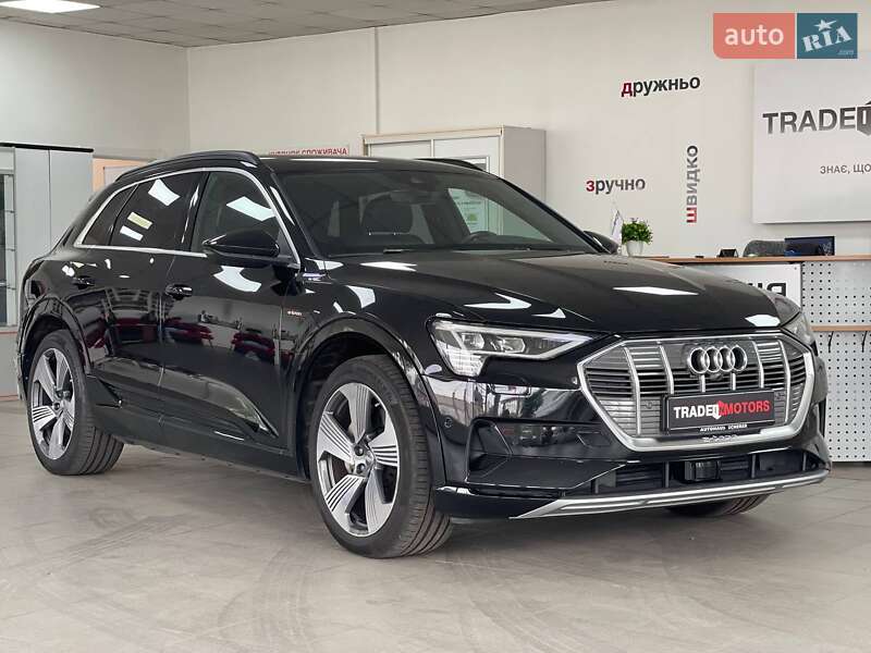 Внедорожник / Кроссовер Audi e-tron 2019 в 
