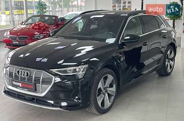 Внедорожник / Кроссовер Audi e-tron 2019 в 