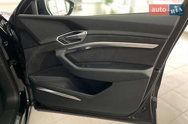 Внедорожник / Кроссовер Audi e-tron 2019 в 