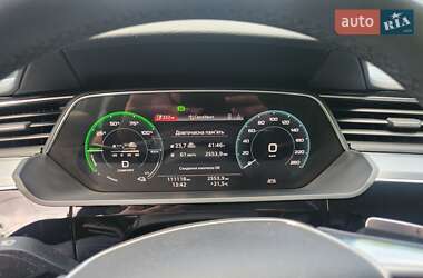 Внедорожник / Кроссовер Audi e-tron 2021 в 