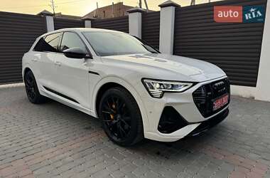Позашляховик / Кросовер Audi e-tron 2022 в Луцьку