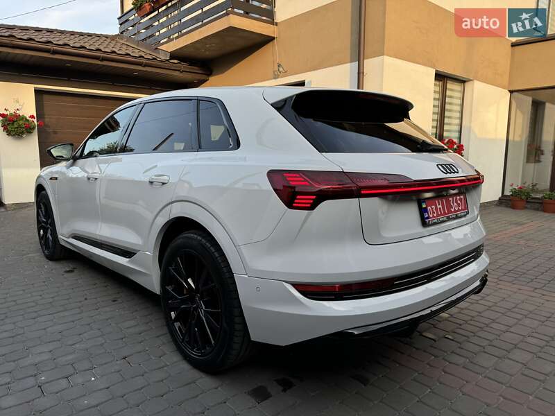 Внедорожник / Кроссовер Audi e-tron 2022 в Луцке