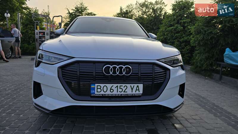 Внедорожник / Кроссовер Audi e-tron 2022 в Виннице