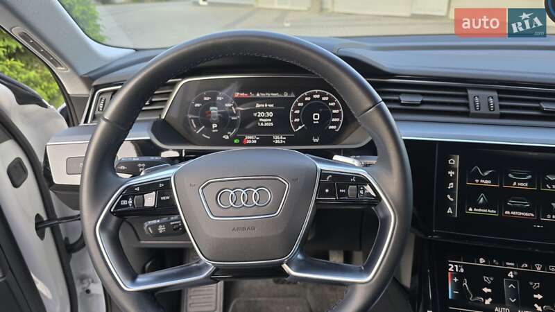 Внедорожник / Кроссовер Audi e-tron 2022 в Виннице