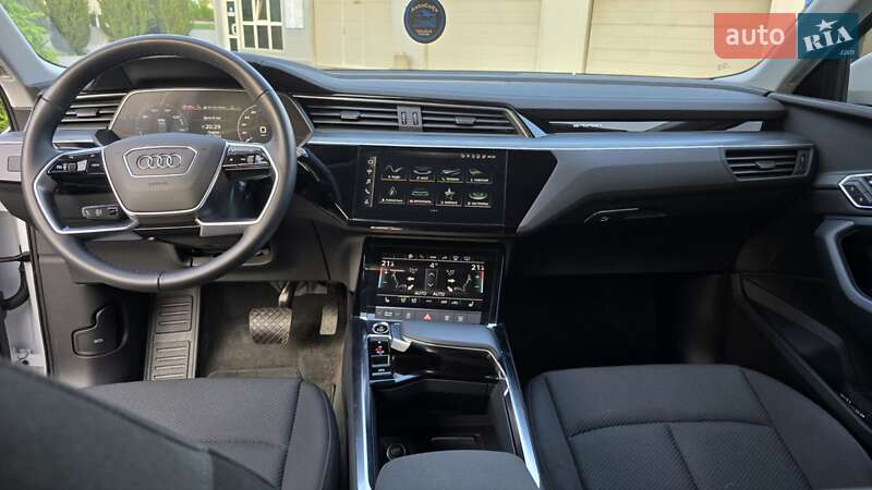 Внедорожник / Кроссовер Audi e-tron 2022 в Виннице