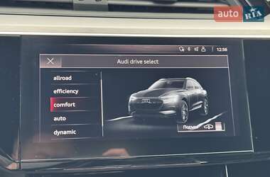 Внедорожник / Кроссовер Audi e-tron 2019 в 
