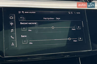 Внедорожник / Кроссовер Audi e-tron 2021 в 