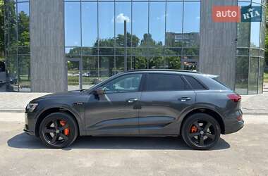 Внедорожник / Кроссовер Audi e-tron 2019 в 