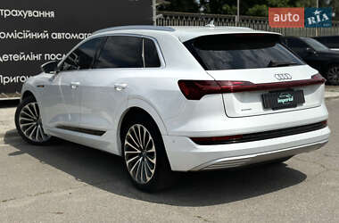 Внедорожник / Кроссовер Audi e-tron 2019 в 